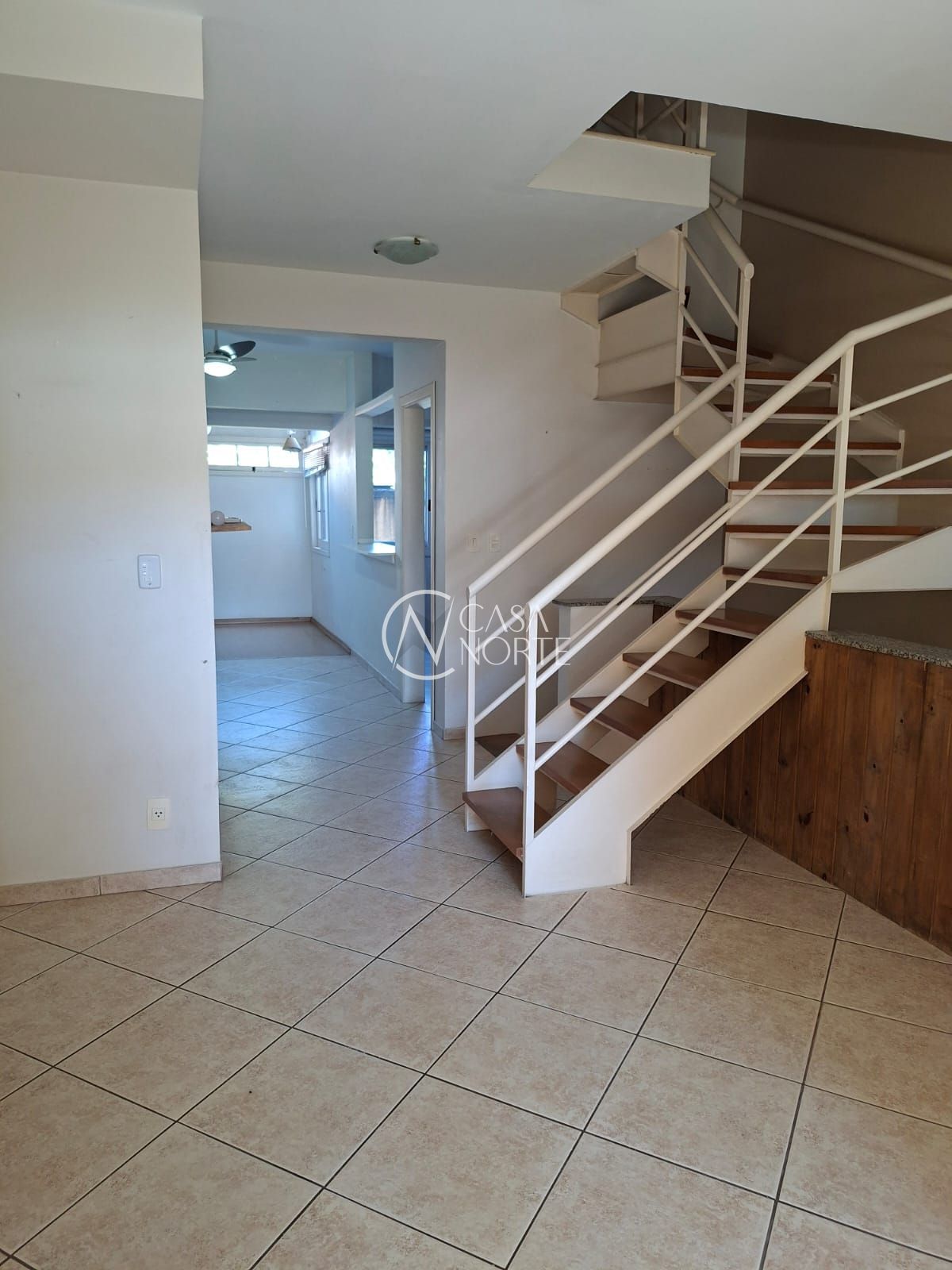 Casa de Condomínio à venda com 3 quartos, 159m², 1 suíte, 2 vagas, Rua Almirante Câmara no bairro Tristeza em Porto Alegre
