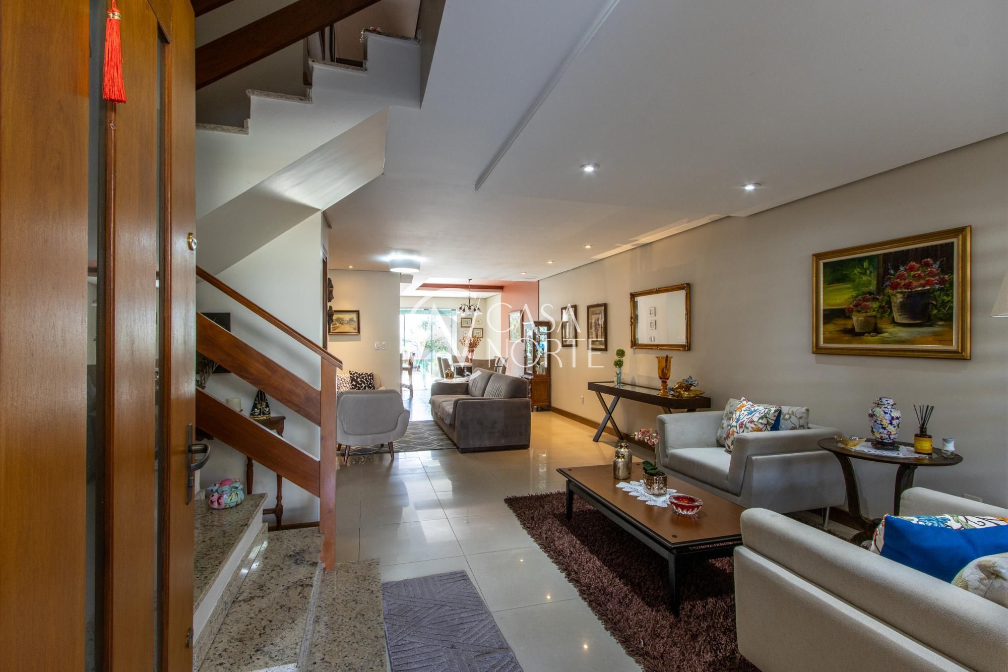 Casa à venda com 3 quartos, 198m², 3 suítes, 2 vagas, Rua Doutor Armando Barbedo no bairro Tristeza em Porto Alegre