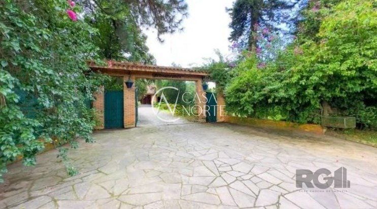 Casa à venda com 5 quartos, 524m², 2 suítes, 20 vagas, Estrada do Rincão no bairro Belém Velho em Porto Alegre