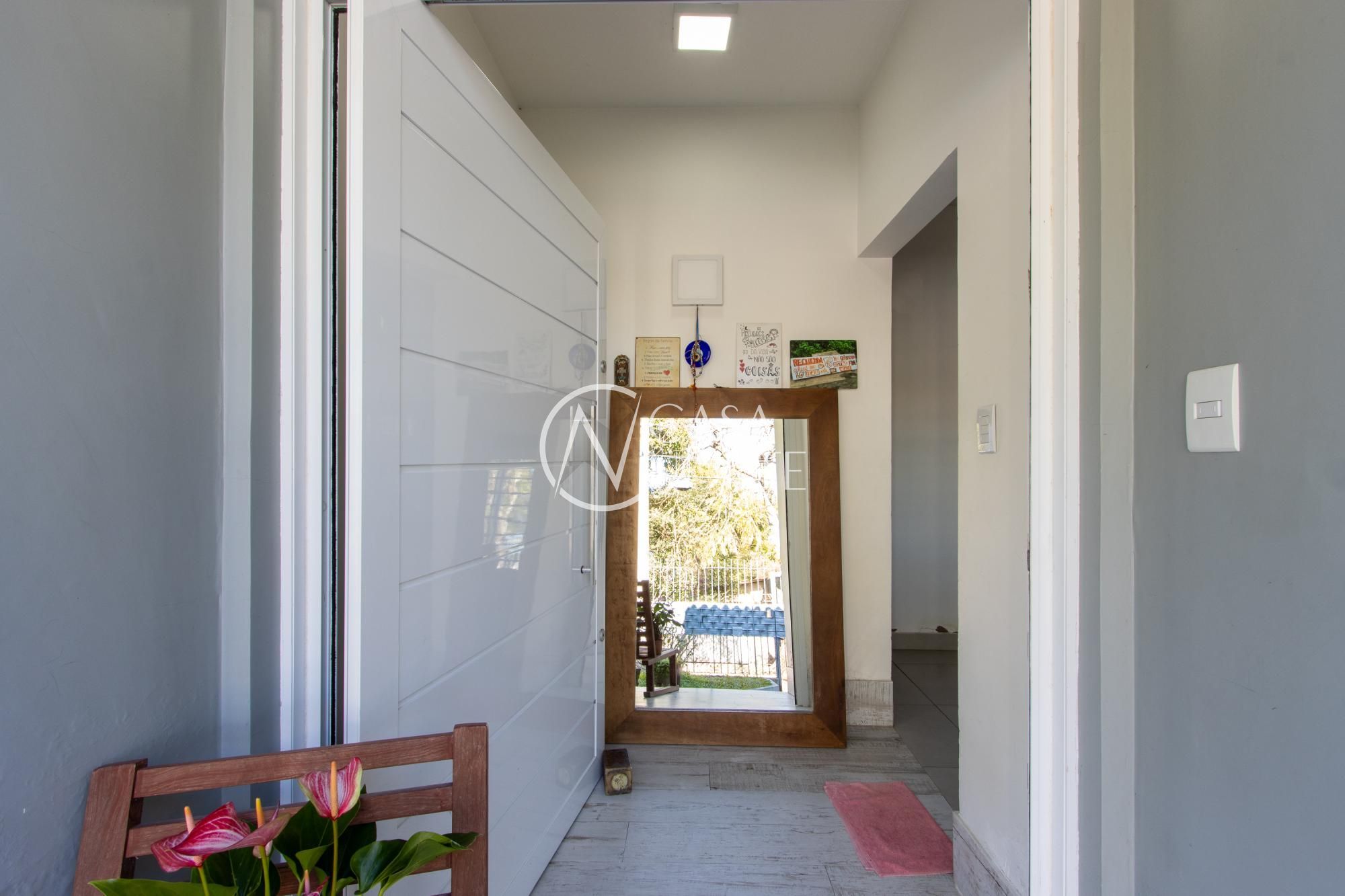 Casa à venda com 3 quartos, 286m², 1 suíte, 2 vagas, Rua Iete no bairro Tristeza em Porto Alegre