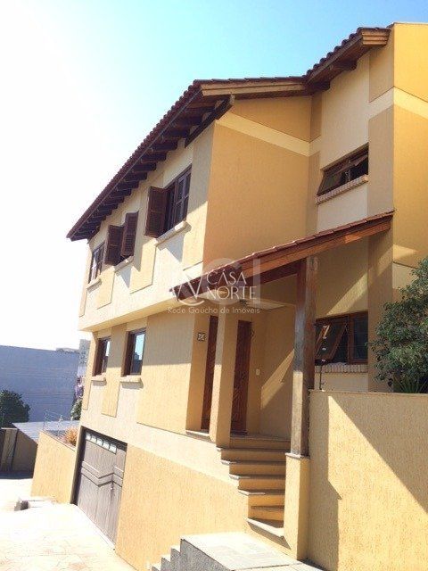 Casa de Condomínio à venda com 3 quartos, 218m², 1 suíte, 3 vagas, Rua General Rondon no bairro Tristeza em Porto Alegre