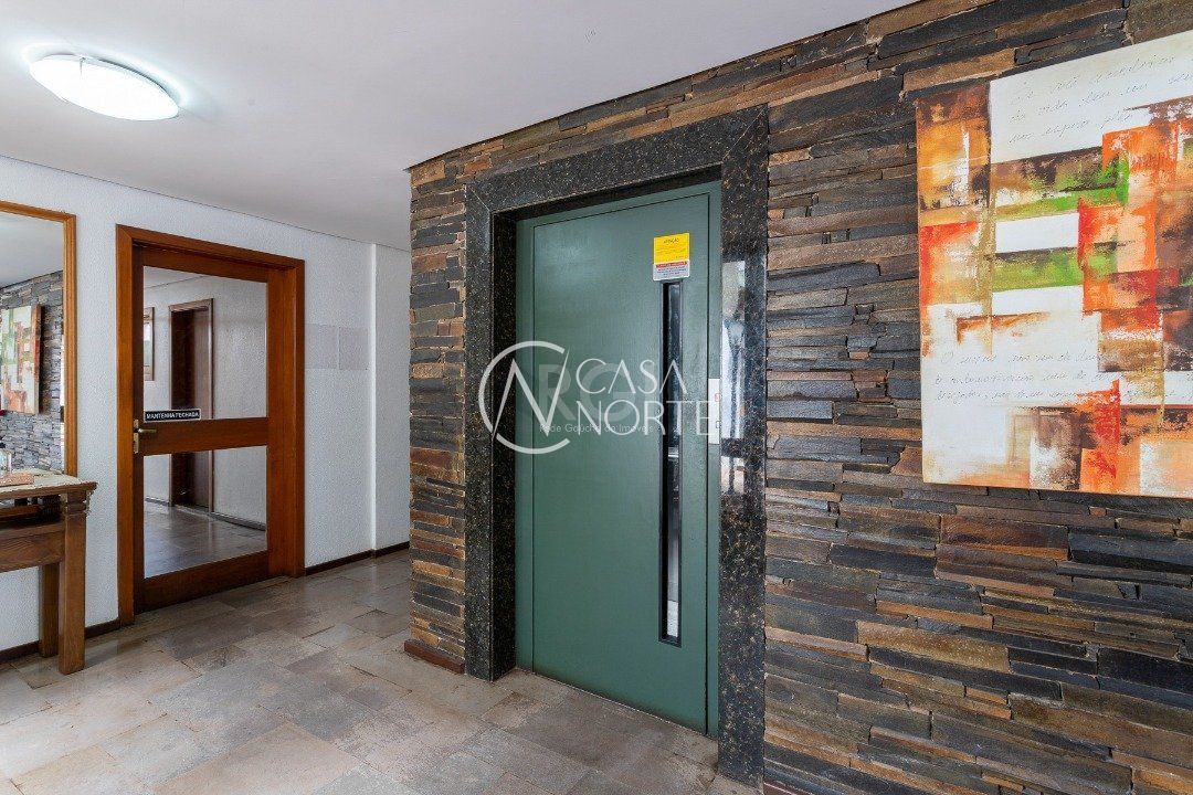 Cobertura à venda com 3 quartos, 213m², 1 suíte, 1 vaga, Rua Santa Vitoria no bairro Tristeza em Porto Alegre