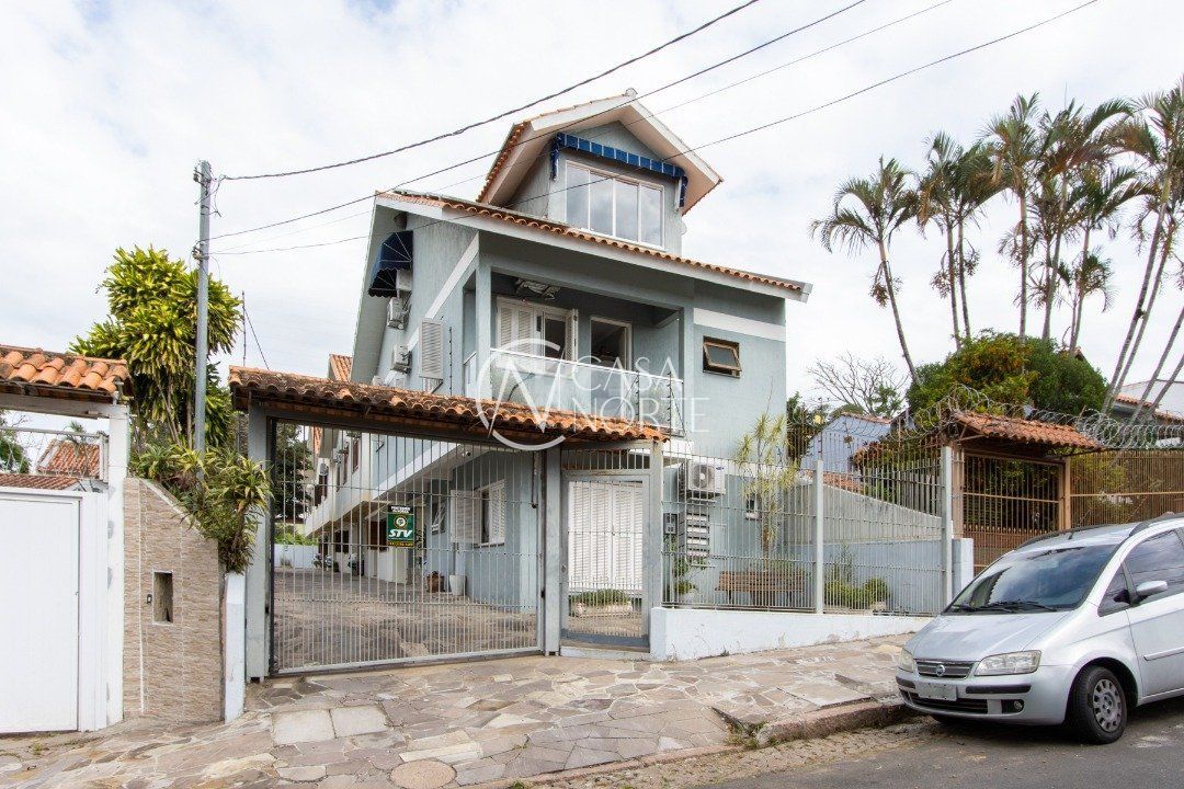 Casa de Condomínio à venda com 3 quartos, 150m², 1 suíte, 2 vagas, Rua Landel de Moura no bairro Tristeza em Porto Alegre
