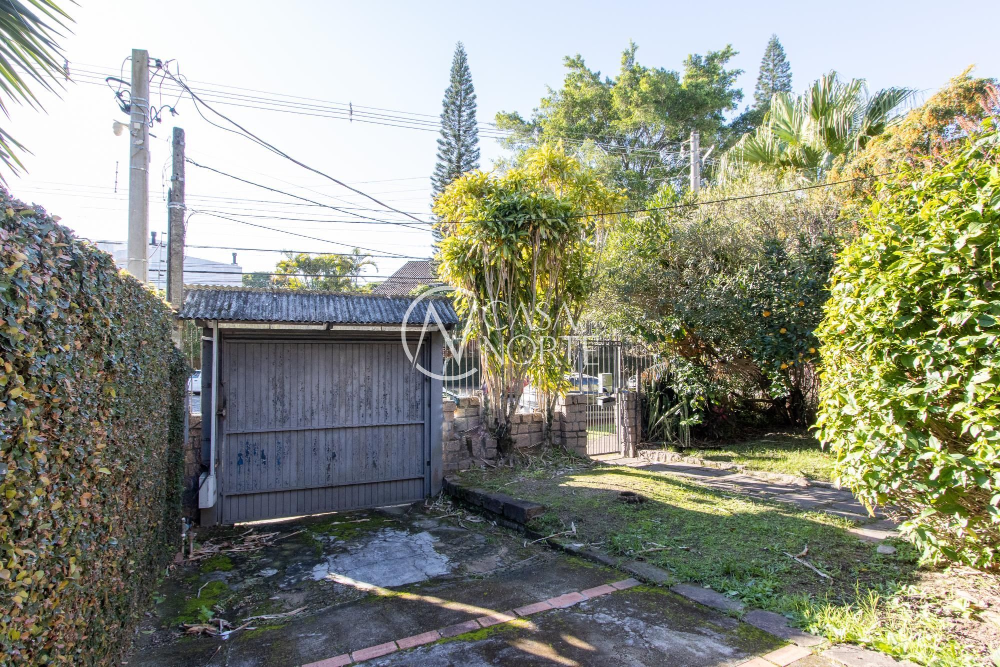 Casa à venda com 3 quartos, 104m², 1 suíte, 2 vagas, Avenida Copacabana no bairro Tristeza em Porto Alegre