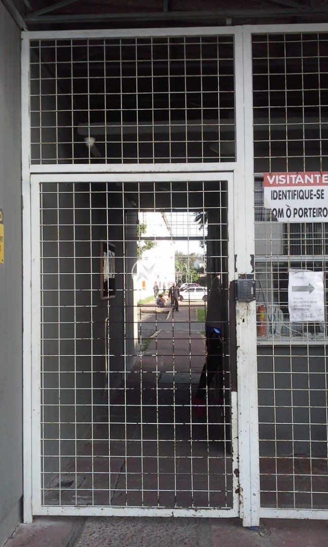 Apartamento à venda com 2 quartos, 45m², Estrada Barro Vermelho no bairro Restinga em Porto Alegre