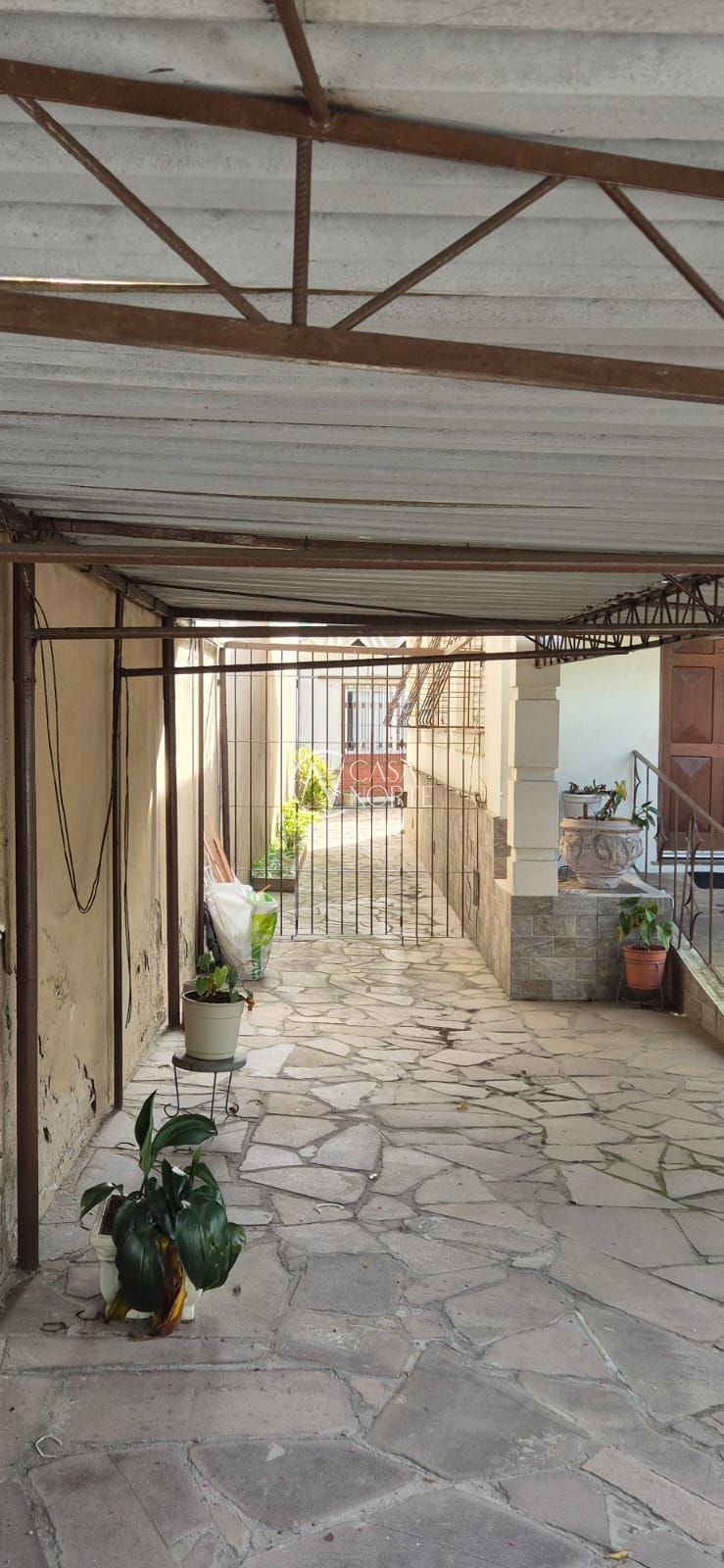 Terreno à venda  com 330m², Rua Doutor Campos Velho no bairro Cristal em Porto Alegre