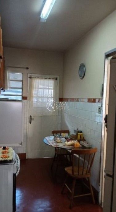 Apartamento à venda com 2 quartos, 78m², Avenida Benjamin Constant no bairro São João em Porto Alegre