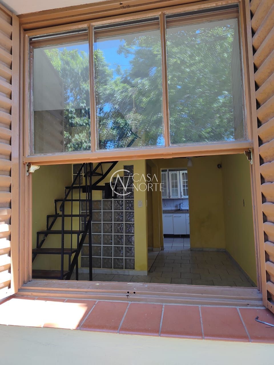 Casa de Condomínio à venda com 2 quartos, 42m², 1 vaga, Avenida Vicente Monteggia no bairro Cavalhada em Porto Alegre