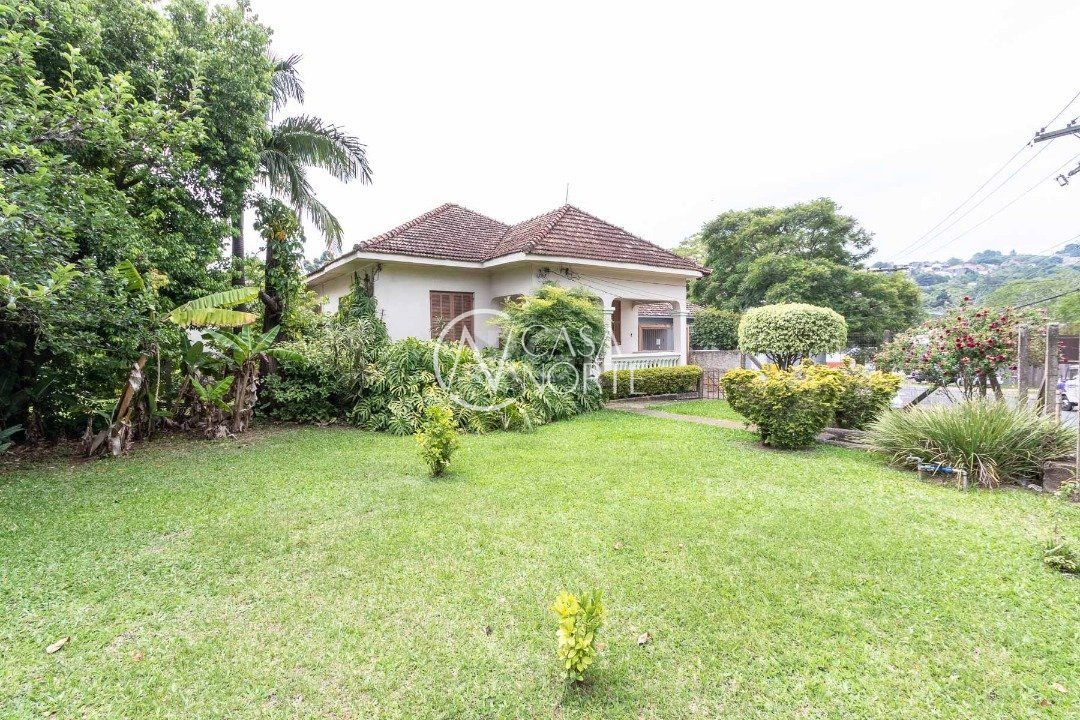 Terreno à venda  com 2182m², Avenida Vicente Monteggia no bairro Cavalhada em Porto Alegre