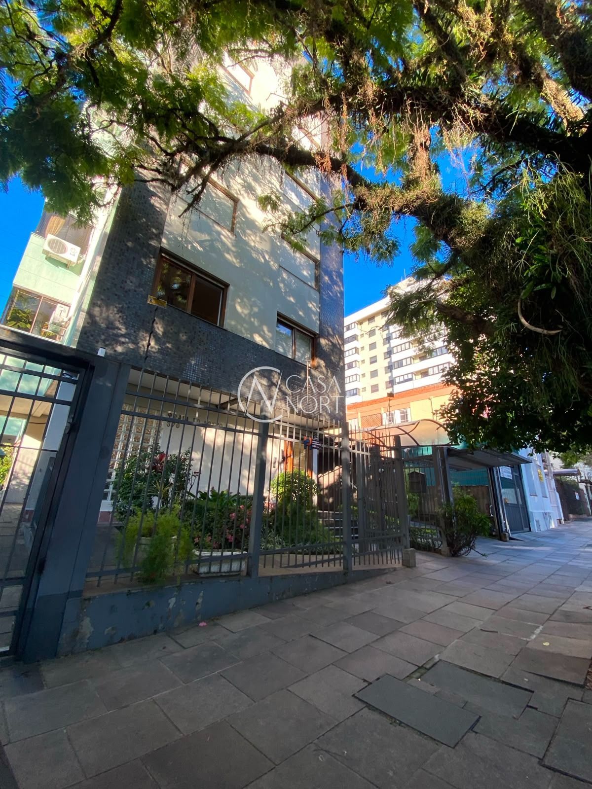 Apartamento à venda com 2 quartos, 69m², 1 vaga, Rua Coronel Feijó no bairro Passo da Areia em Porto Alegre