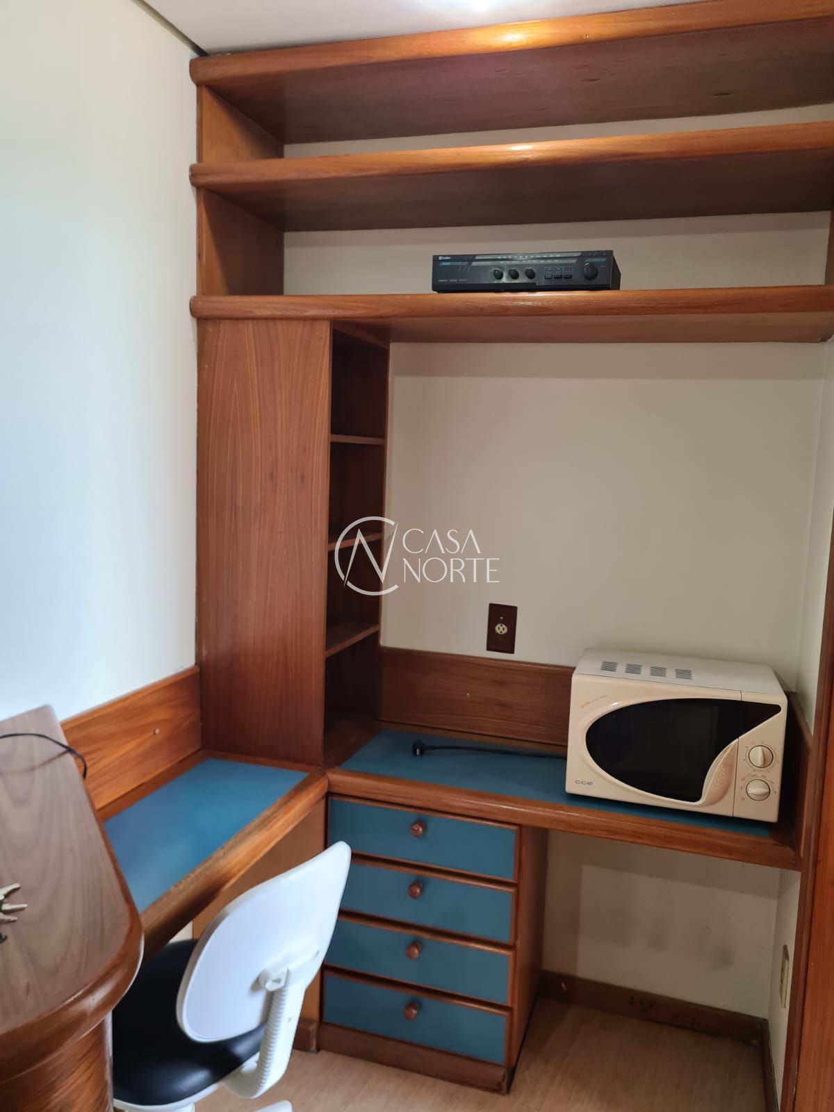 Sala Comercial à venda com 2 quartos, 27m², Rua José de Alencar no bairro Menino Deus em Porto Alegre