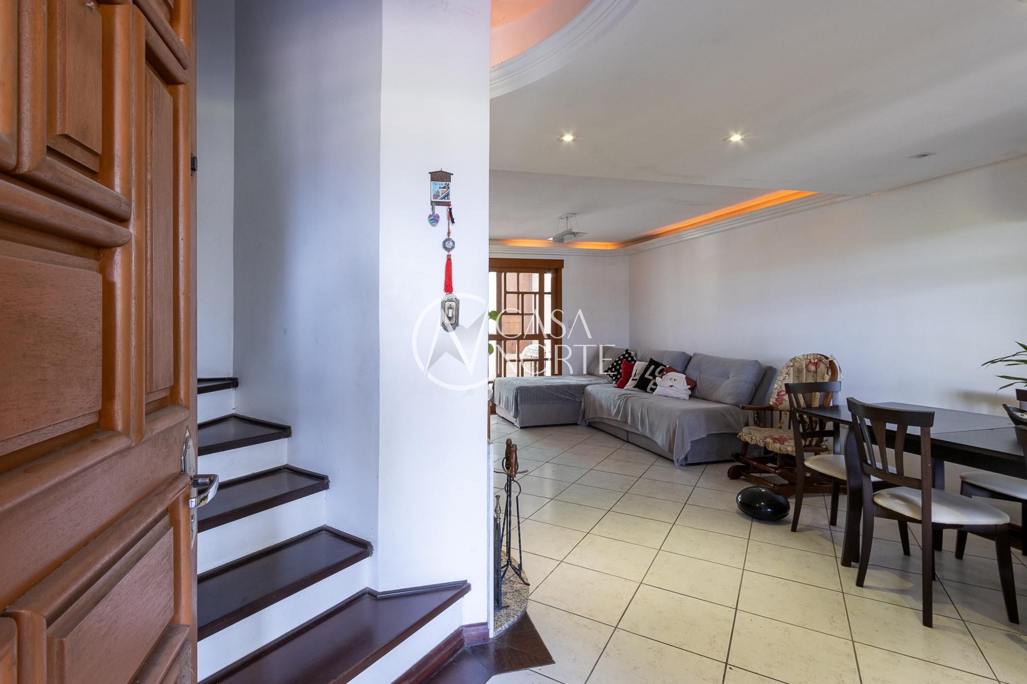 Casa à venda com 3 quartos, 184m², 1 suíte, 2 vagas, Rua Olécio Cavedini no bairro Espírito Santo em Porto Alegre