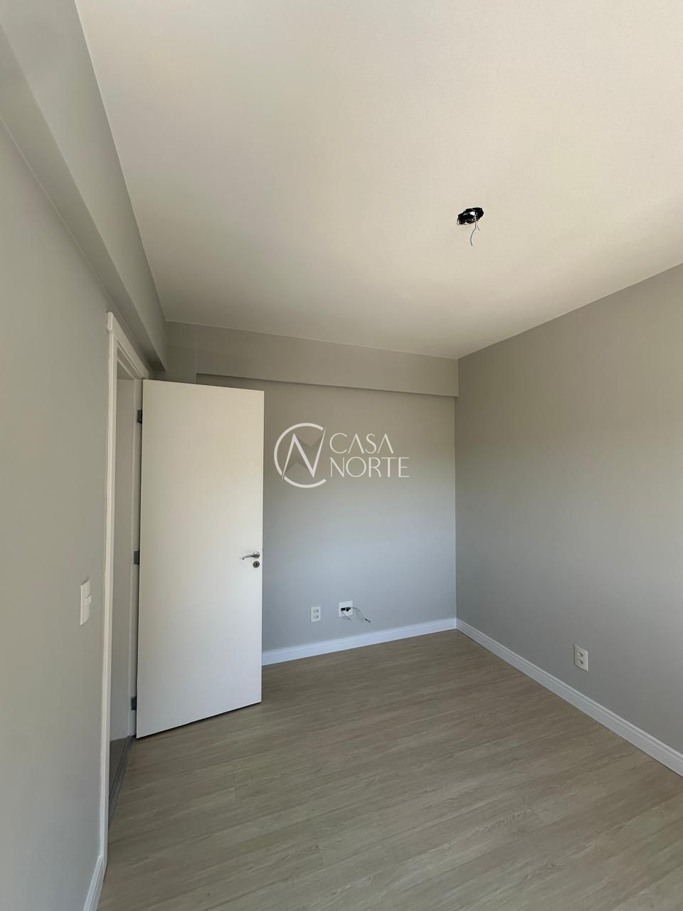 Apartamento à venda com 2 quartos, 76m², 1 vaga, Rua Coronel Deusdedit Paiva Bueno no bairro Cavalhada em Porto Alegre