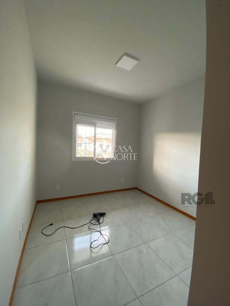 Casa à venda com 2 quartos, 47m², 1 vaga, Rua Sete Mil e Quatorze no bairro Restinga em Porto Alegre