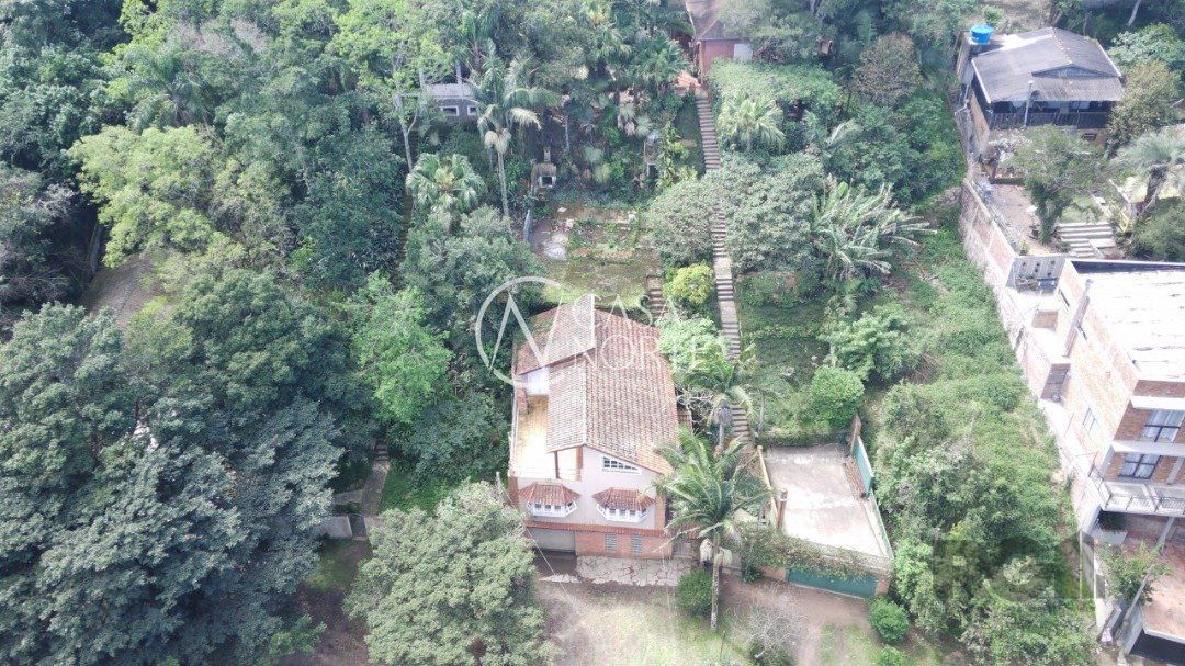 Casa à venda com 2 quartos, 170m², 1 suíte, 1 vaga, Avenida Beira Rio no bairro Belém Novo em Porto Alegre