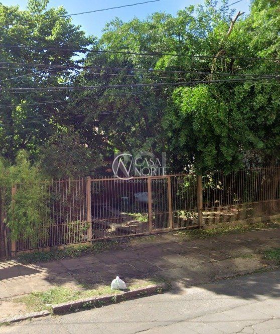 Terreno à venda  com 1887m², Rua Doutor Pereira Neto no bairro Tristeza em Porto Alegre