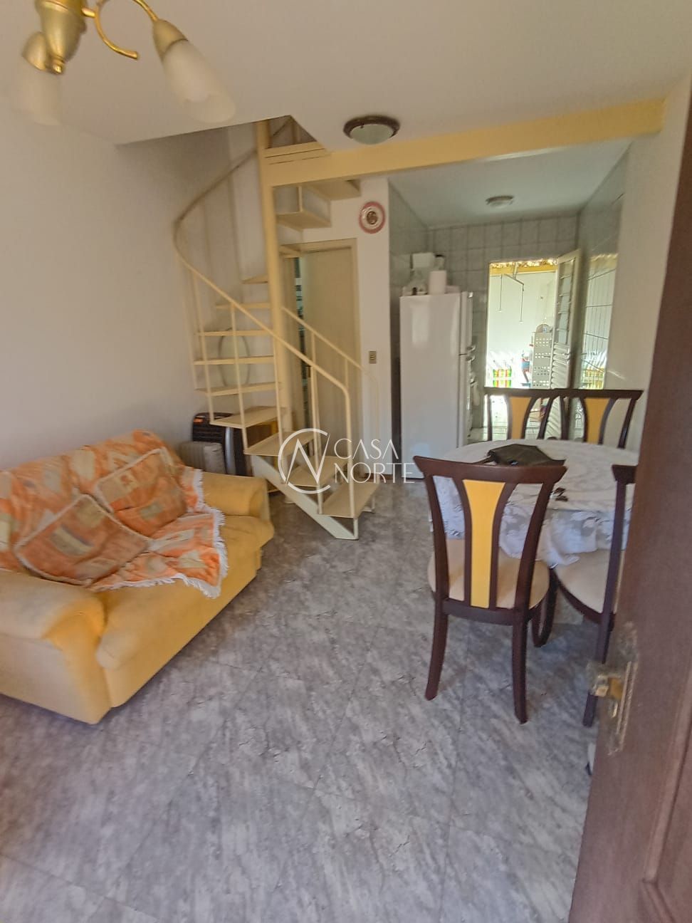 Casa de Condomínio à venda com 2 quartos, 60m², 1 vaga, Avenida Monte Cristo no bairro Vila Nova em Porto Alegre