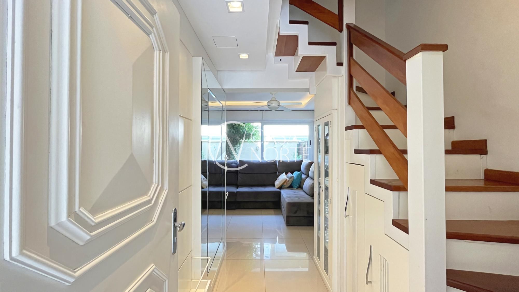 Casa de Condomínio à venda com 3 quartos, 100m², 1 suíte, 4 vagas, Avenida Engenheiro Ludolfo Boehl no bairro Teresópolis em Porto Alegre