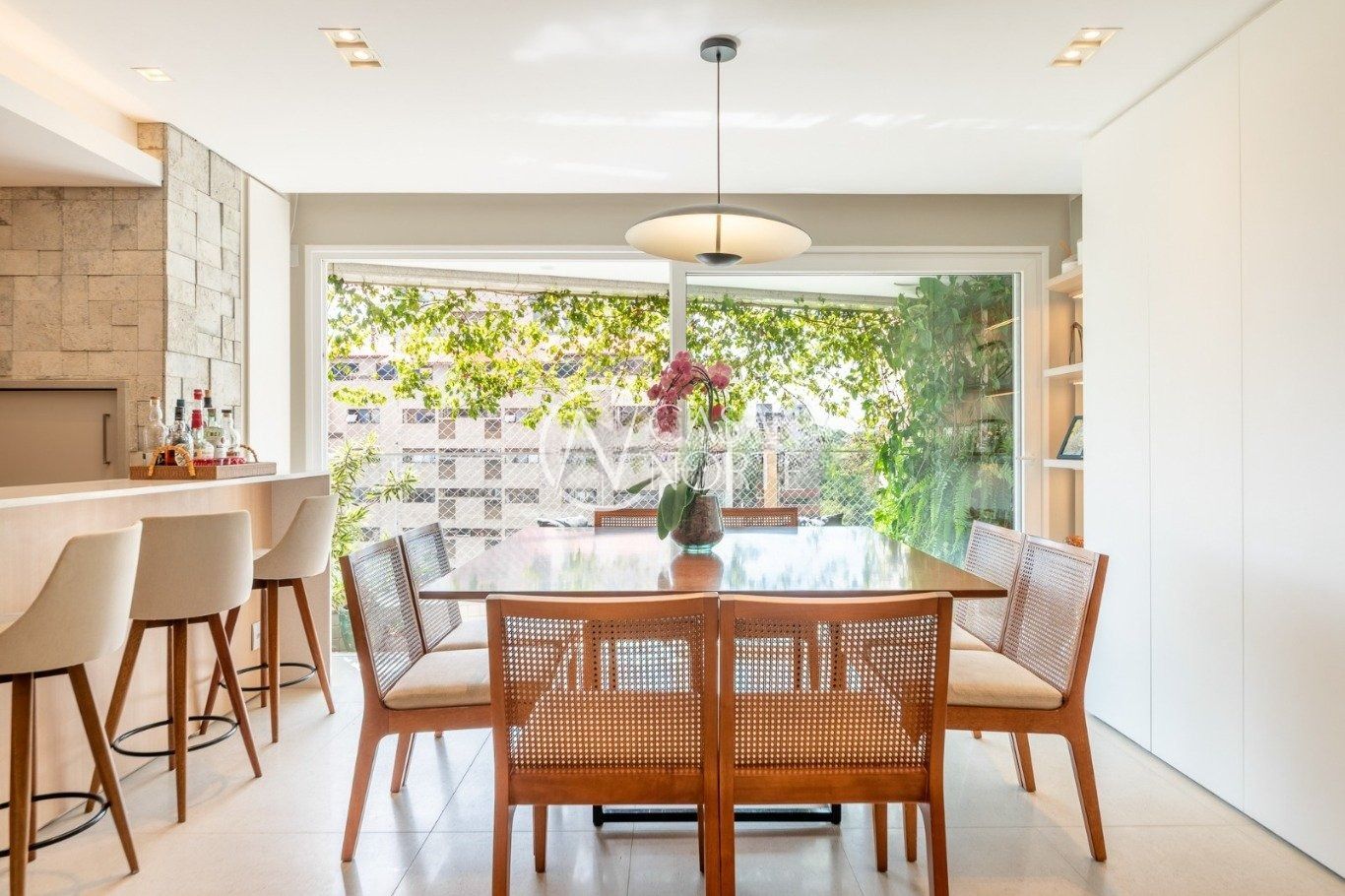 Apartamento Garden à venda com 3 quartos, 178m², 1 suíte, 3 vagas, Rua Cândido Silveira no bairro Auxiliadora em Porto Alegre