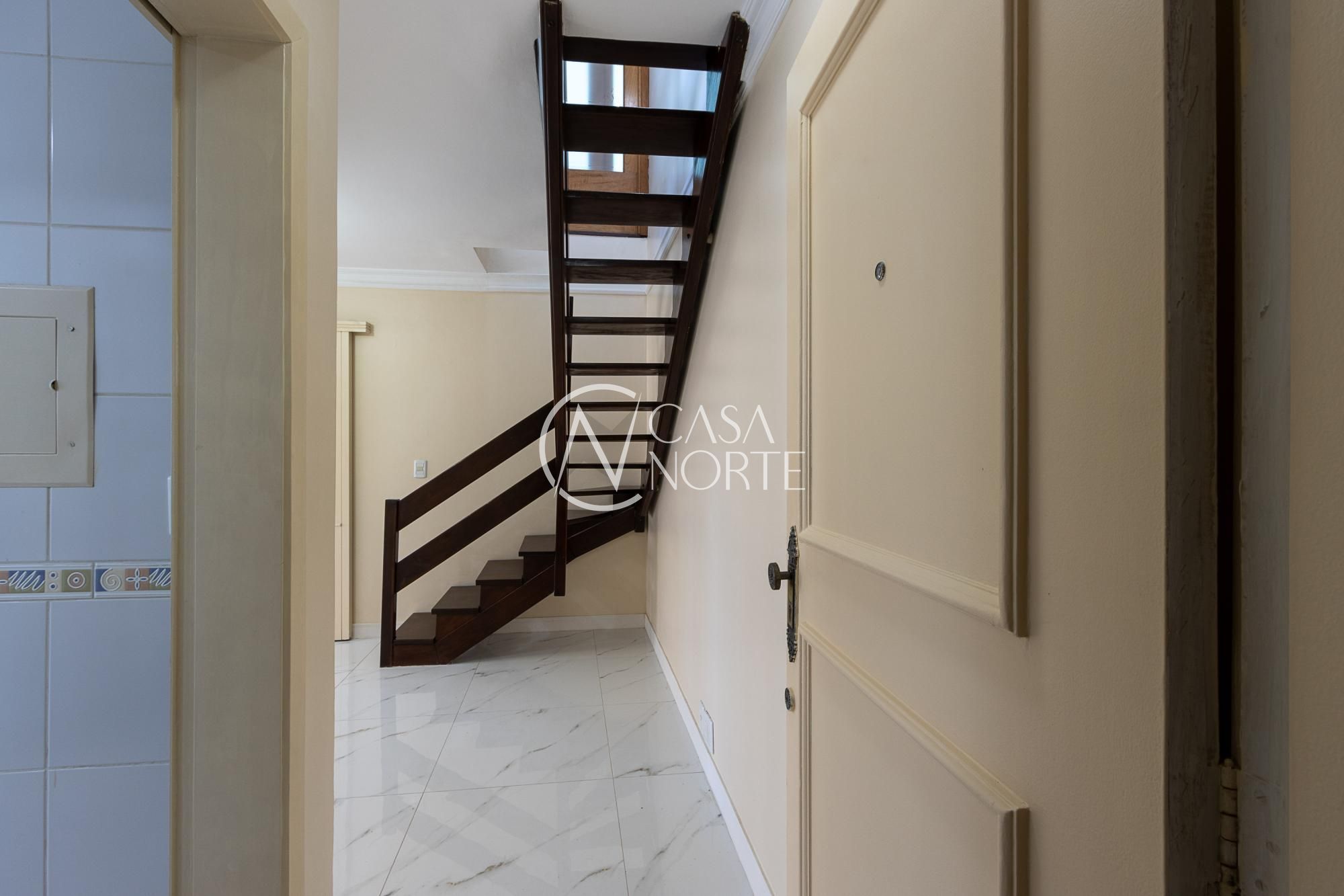 Cobertura à venda com 3 quartos, 136m², 1 suíte, 1 vaga, Rua Eurípedes Monteiro Duarte no bairro Cavalhada em Porto Alegre