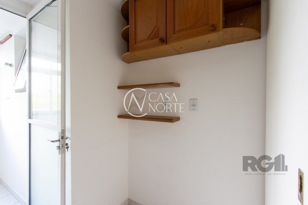 Apartamento à venda com 2 quartos, 64m², 1 vaga, Rua Xavier da Cunha no bairro Nonoai em Porto Alegre