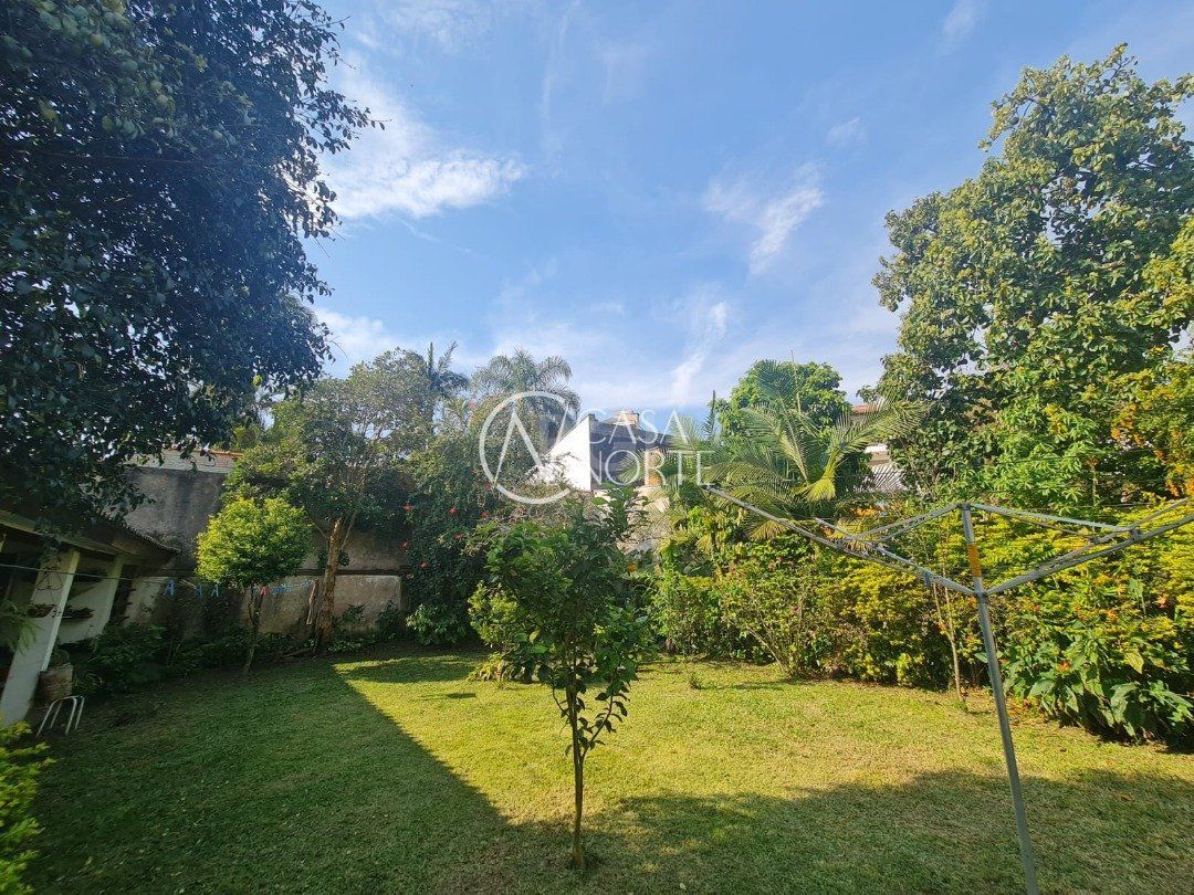 Casa à venda com 4 quartos, 234m², 1 suíte, Rua Cariri no bairro Vila Assunção em Porto Alegre