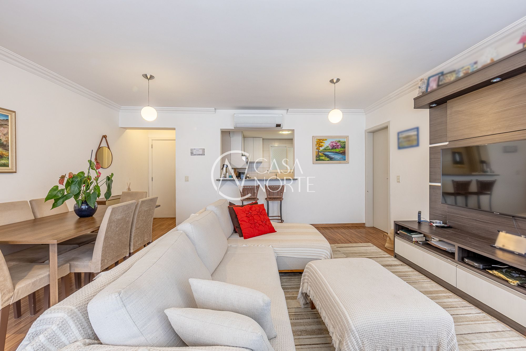 Apartamento à venda com 3 quartos, 105m², 1 suíte, 2 vagas, Rua Mário Leitão no bairro Petrópolis em Porto Alegre