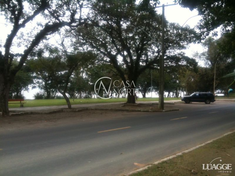 Terreno à venda  com 1452m², Avenida Guaiba no bairro Serraria em Porto Alegre
