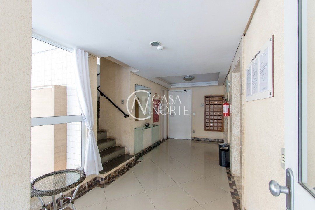 Apartamento à venda com 3 quartos, 75m², 1 suíte, 2 vagas, Rua Coronel Massot no bairro Cristal em Porto Alegre