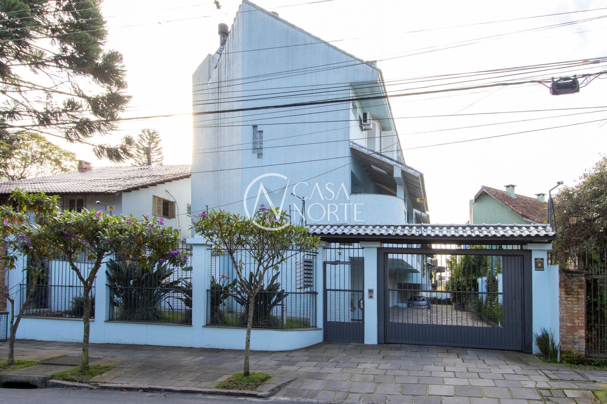 Casa de Condomínio à venda com 3 quartos, 192m², 1 suíte, 2 vagas, Rua Padre João Batista Reus no bairro Vila Conceição em Porto Alegre