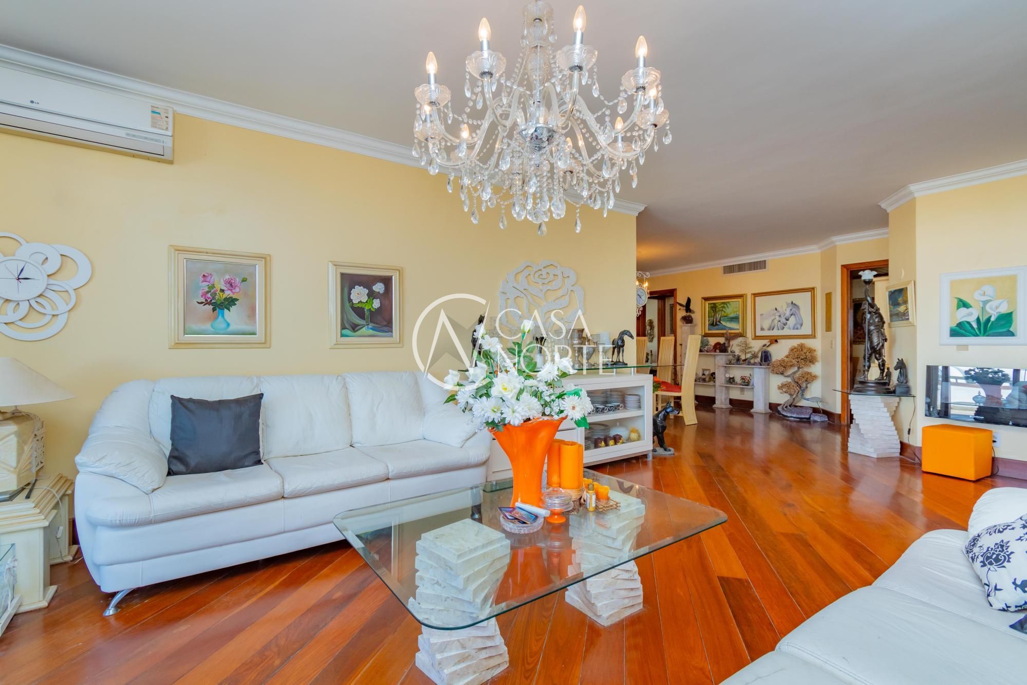 Cobertura à venda com 3 quartos, 341m², 1 suíte, 2 vagas, Rua Monroe no bairro Santa Tereza em Porto Alegre