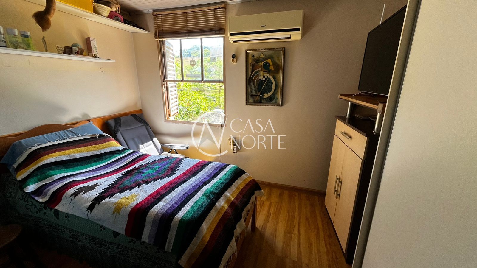 Casa de Condomínio à venda com 3 quartos, 55m², 1 vaga, Rua Mura no bairro Guarujá em Porto Alegre