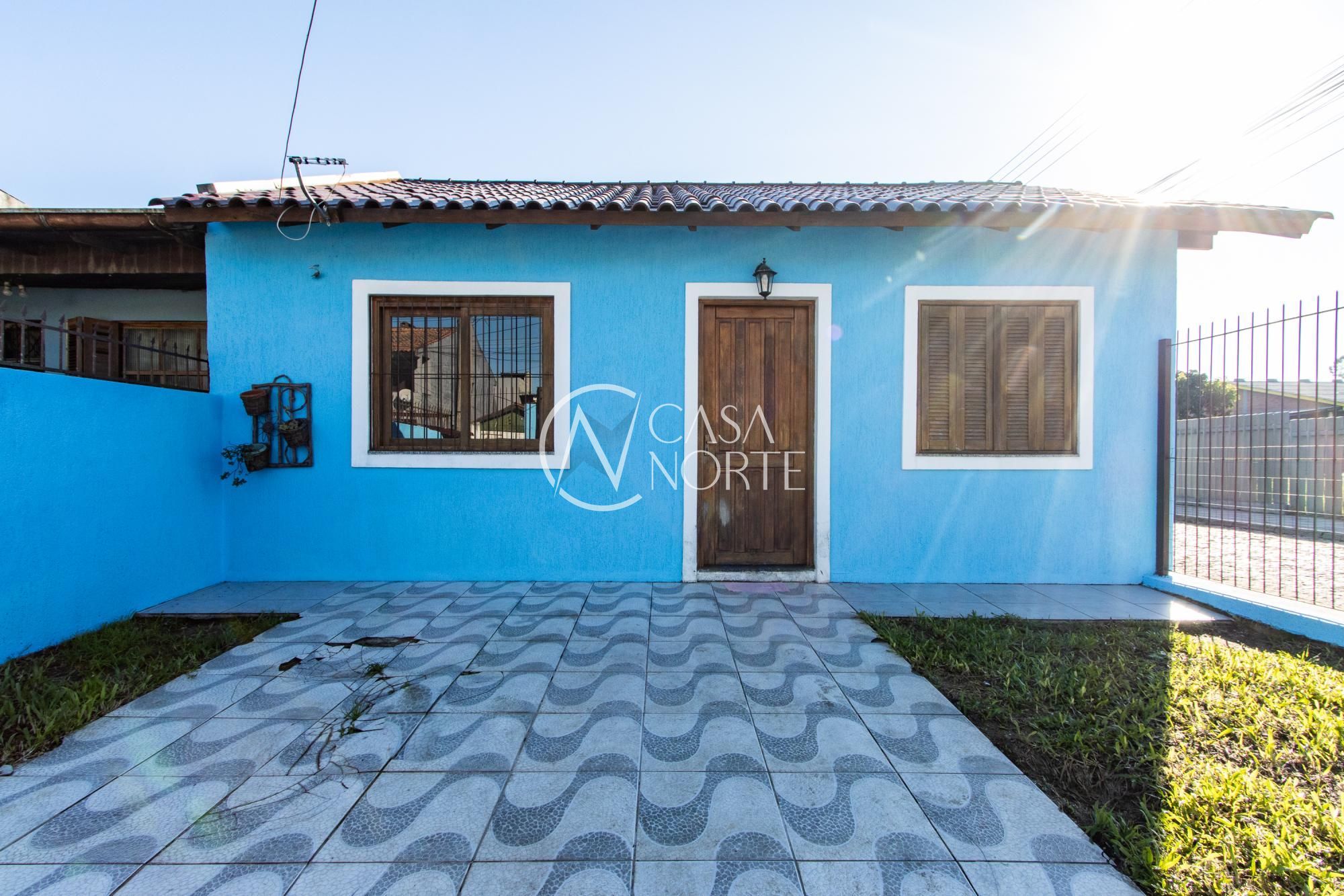 Casa à venda com 2 quartos, 61m², 1 vaga, Rua Catarina Quadros no bairro Hípica em Porto Alegre