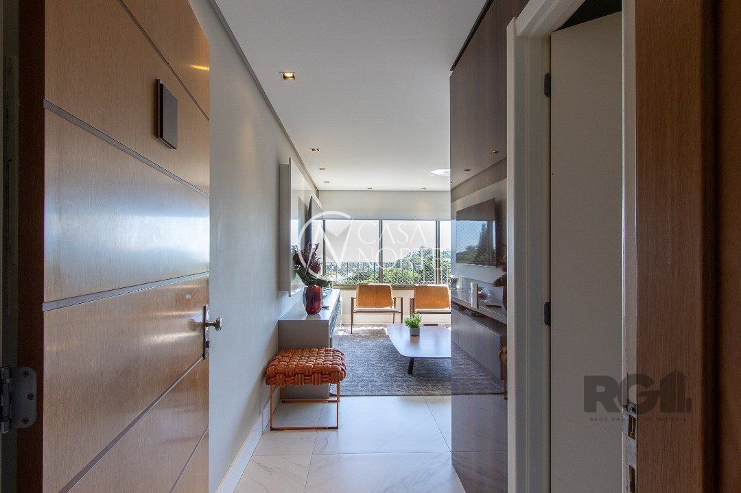 Apartamento à venda com 3 quartos, 126m², 3 suítes, 2 vagas, Avenida da Cavalhada no bairro Cavalhada em Porto Alegre