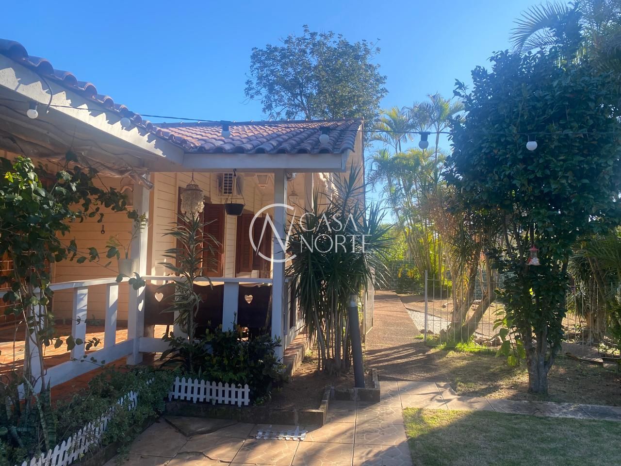 Casa à venda com 4 quartos, 282m², 2 suítes, 3 vagas, Rua Conselheiro Xavier da Costa no bairro Ipanema em Porto Alegre