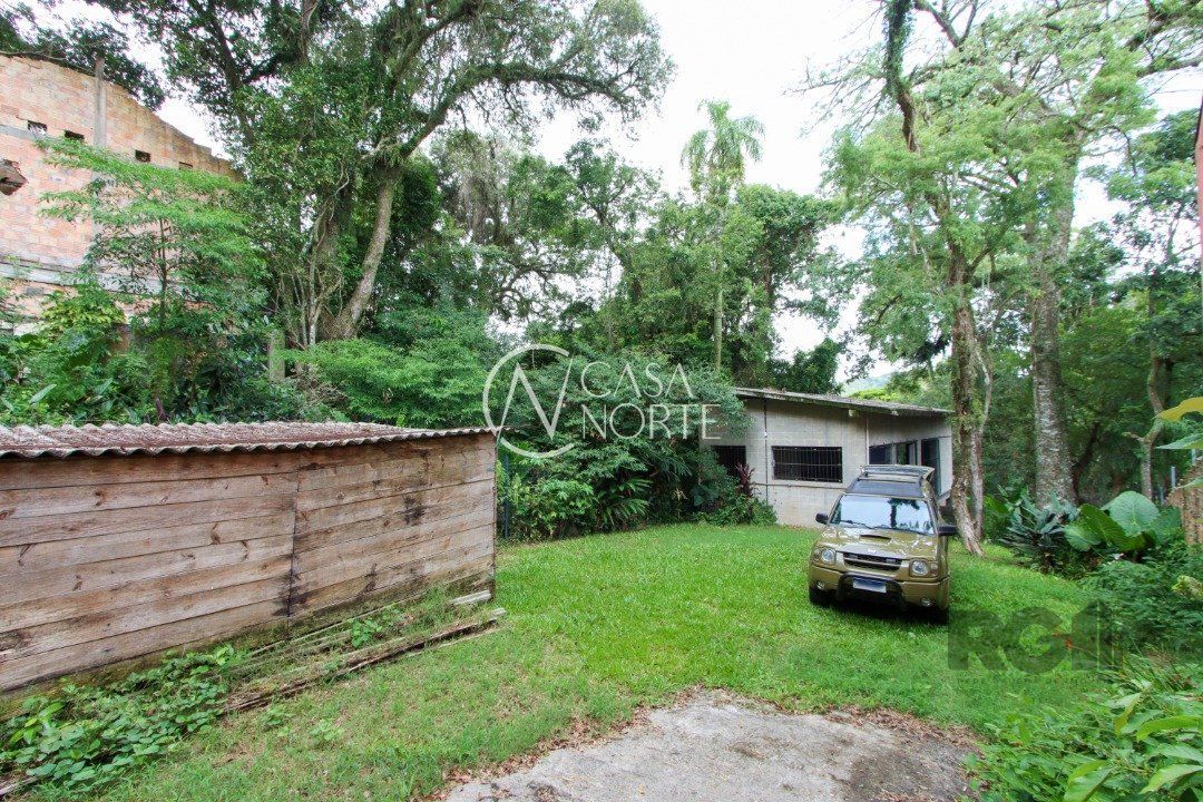 Terreno à venda  com 484m², Rua dos Guaranis no bairro Espírito Santo em Porto Alegre