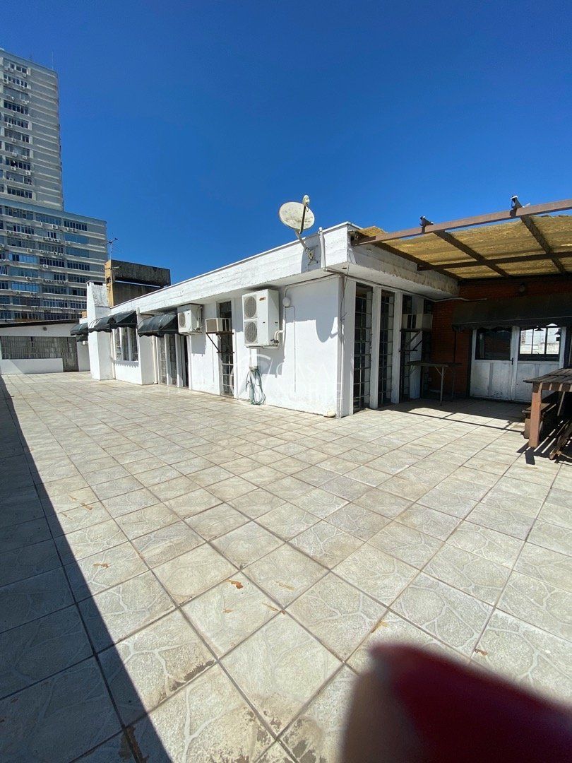 Sala Comercial à venda , 374m², 17 vagas, Rua Carlos Chagas no bairro Centro Histórico em Porto Alegre