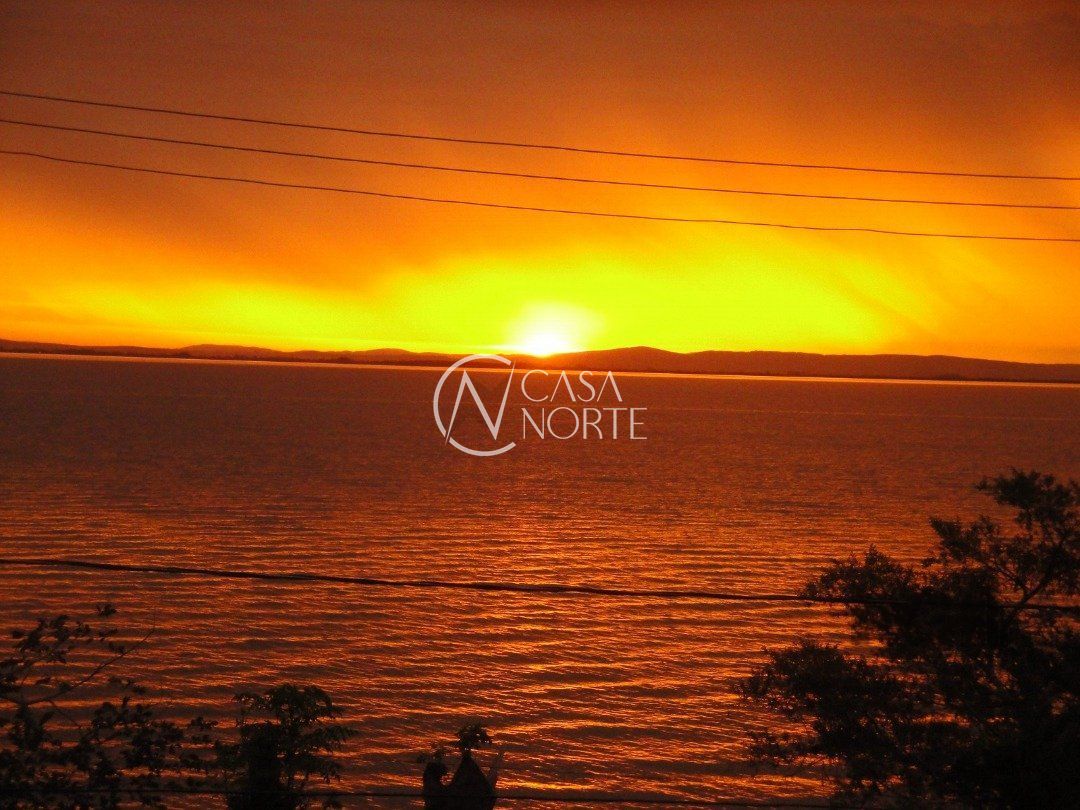 Casa à venda com 2 quartos, 170m², 1 suíte, 1 vaga, Avenida Beira Rio no bairro Belém Novo em Porto Alegre