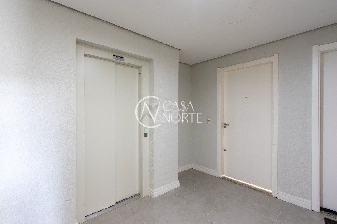 Apartamento à venda com 3 quartos, 61m², 1 suíte, 2 vagas, Rua Coronel Massot no bairro Cristal em Porto Alegre