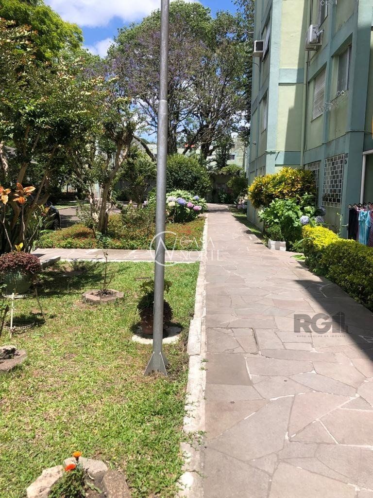 Apartamento à venda com 2 quartos, 47m², Rua João Mora no bairro Camaquã em Porto Alegre