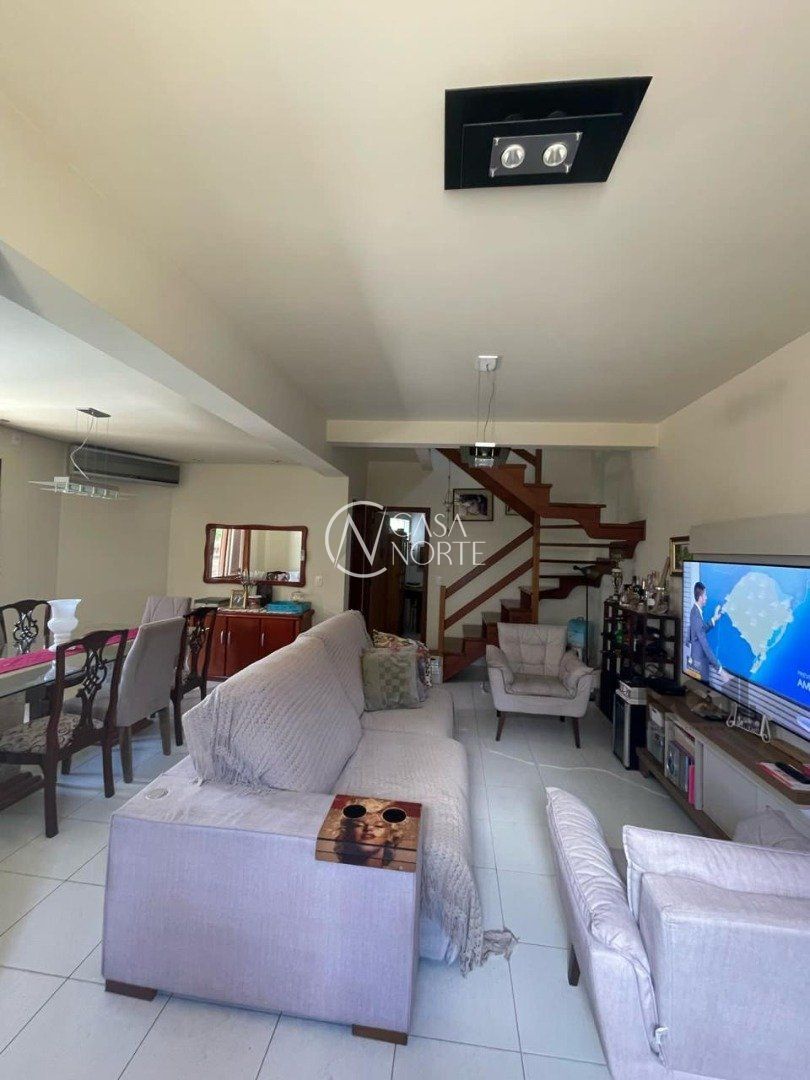 Casa de Condomínio à venda com 3 quartos, 122m², 1 suíte, 2 vagas, Rua Upamaroti no bairro Cristal em Porto Alegre