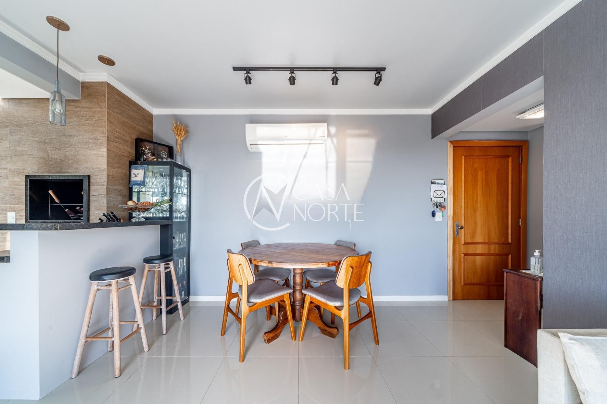 Apartamento à venda com 2 quartos, 75m², 1 suíte, 2 vagas, Rua Ferreira Viana no bairro Petrópolis em Porto Alegre