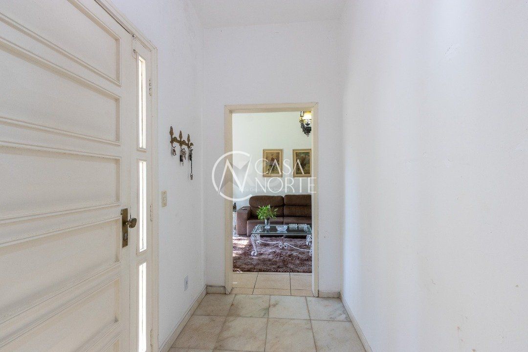 Casa à venda com 3 quartos, 250m², 1 suíte, 3 vagas, Rua Landel de Moura no bairro Tristeza em Porto Alegre