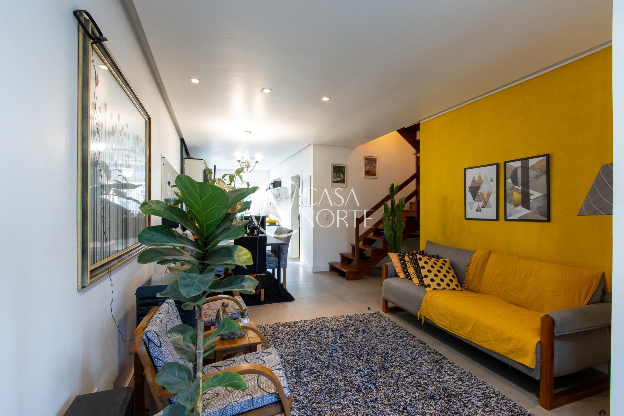 Casa à venda com 2 quartos, 115m², 1 suíte, 2 vagas, Rua Vacaria no bairro Aberta dos Morros em Porto Alegre