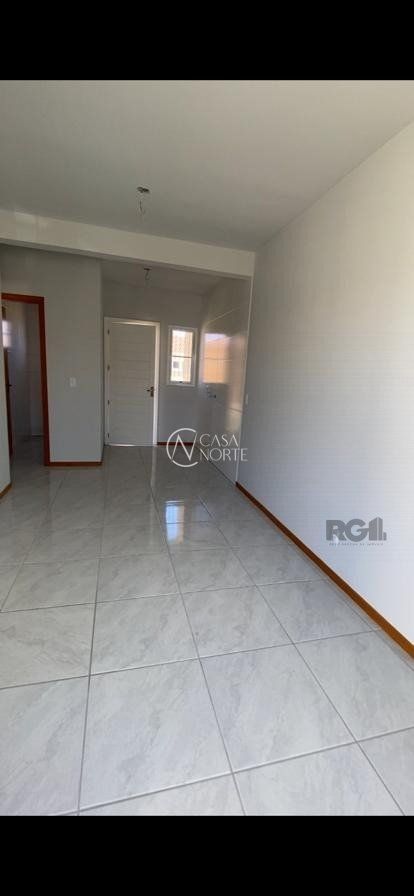 Casa à venda com 2 quartos, 47m², 1 vaga, Rua Sete Mil e Quatorze no bairro Restinga em Porto Alegre