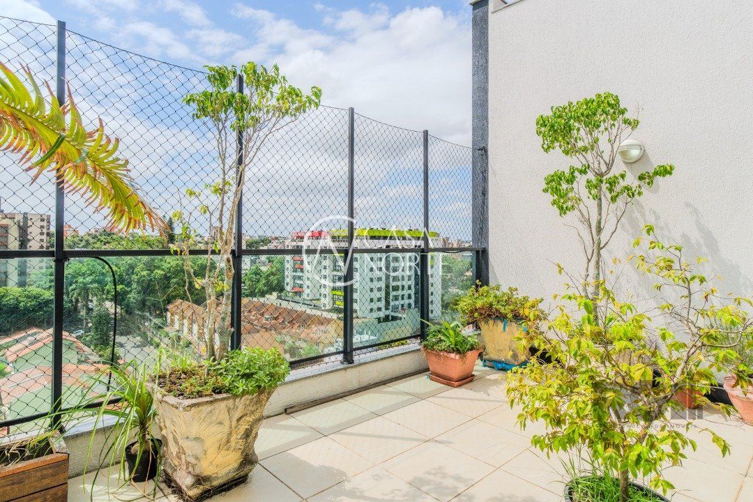 Cobertura à venda com 3 quartos, 145m², 1 suíte, 2 vagas, Rua Doutor Pereira Neto no bairro Tristeza em Porto Alegre