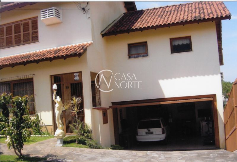 Casa à venda com 3 quartos, 165m², 1 suíte, 2 vagas, Rua Kyve T. Knijnik no bairro Espírito Santo em Porto Alegre