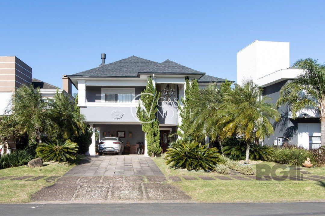 Casa de Condomínio à venda com 3 quartos, 527m², 3 suítes, 4 vagas, Avenida Juca Batista no bairro Terraville em Porto Alegre