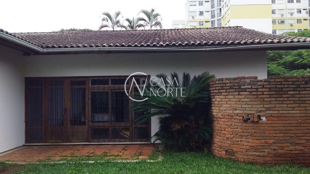 Terreno à venda  com 1254m², Rua Chico Pedro no bairro Camaquã em Porto Alegre