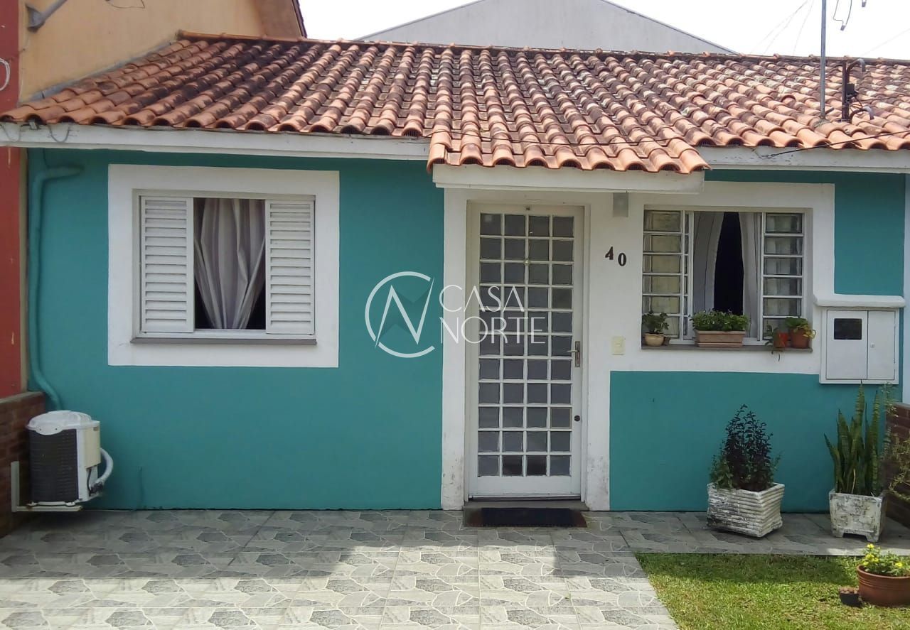 Casa de Condomínio à venda com 2 quartos, 100m², 1 vaga, Avenida Edgar Pires de Castro no bairro Hípica em Porto Alegre